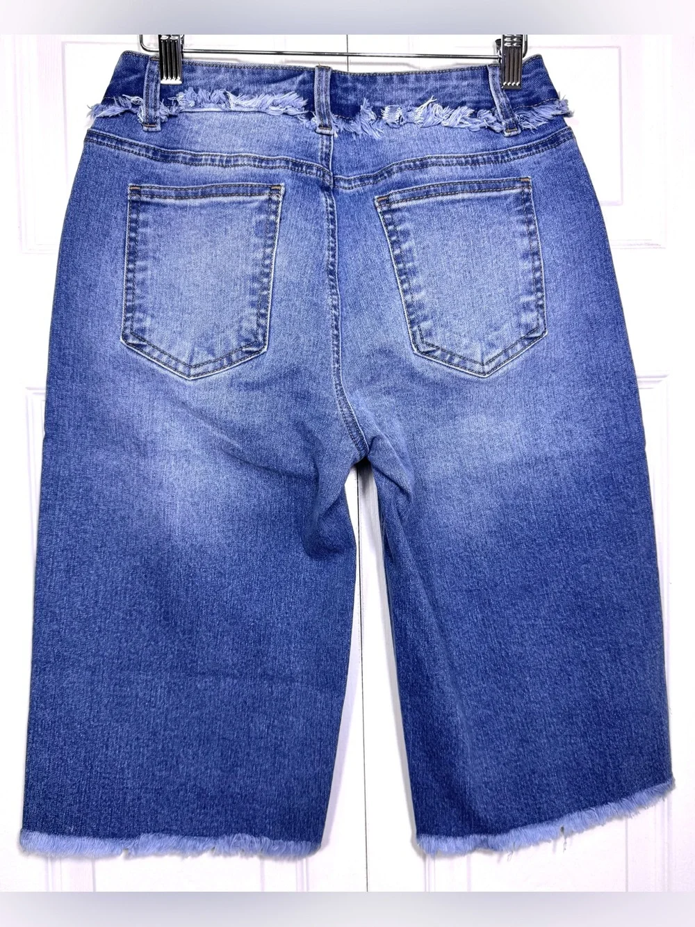Flamingals Raw Frayed Waist Bermuda Denim Shorts NWT Size XS
